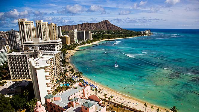 Download this Overlooking Waikiki Beach picture
